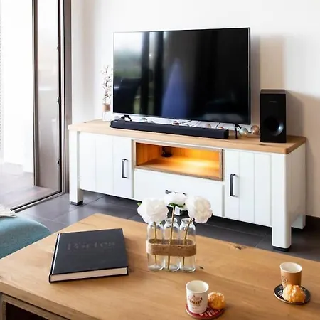 Apartament A7- 2 Bdr Sea & Mountain View - Ac, Parking, Pool & Terrace *
