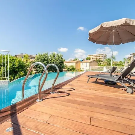 A7- 2 Bdr Sea & Mountain View - Ac, Parking, Pool & Terrace Apartment *