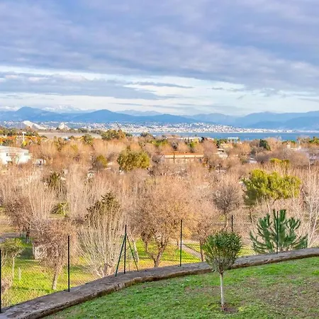 A7- 2 Bdr Sea & Mountain View - Ac, Parking, Pool & Terrace 아파트