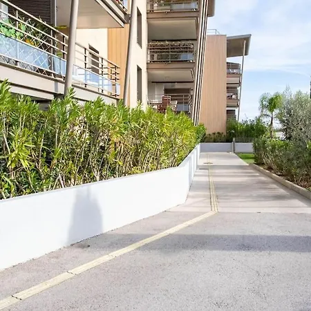 A7- 2 Bdr Sea & Mountain View - Ac, Parking, Pool & Terrace Daire Antibes