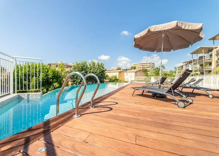 A7- 2 Bdr Sea & Mountain View - Ac, Parking, Pool & Terrace Апартаменти *