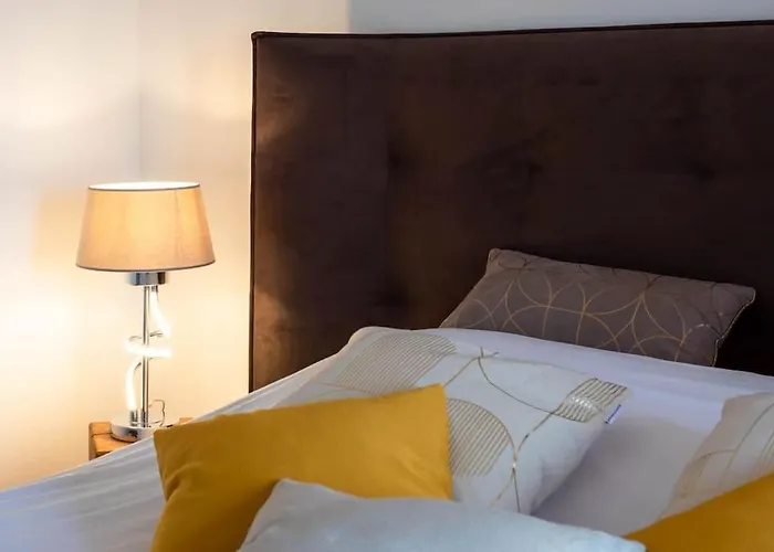 A7- 2 Bdr Sea & Mountain View - Ac, Parking, Pool & Terrace Апартаменти Антіб