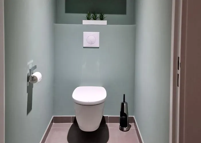 A7- 2 Bdr Sea & Mountain View - Ac, Parking, Pool & Terrace *